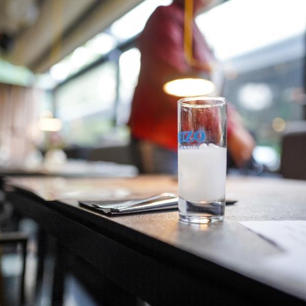ein einsamer Drink